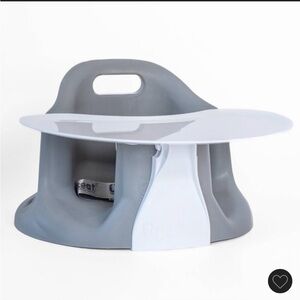 UPSEAT Gray and White Baby Seat with Tray